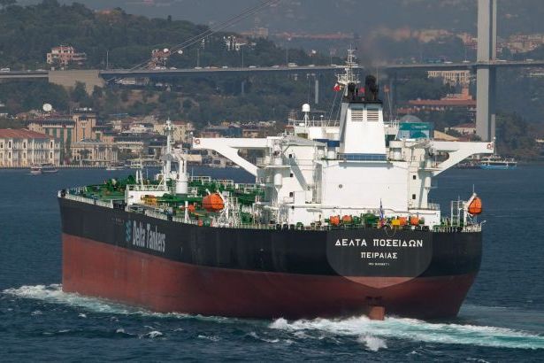 Греческий суд запретил конфискацию нефти из Ирана в пользу США