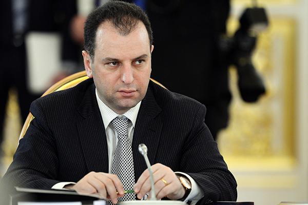 Часть приобретенного на $200 млн российского вооружения находится уже в Армении — министр