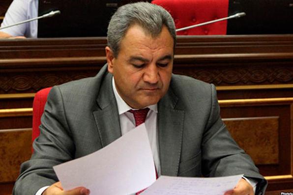 Председатель Контрольной палаты Армении Ишхан Закарян подал заявление об отставке