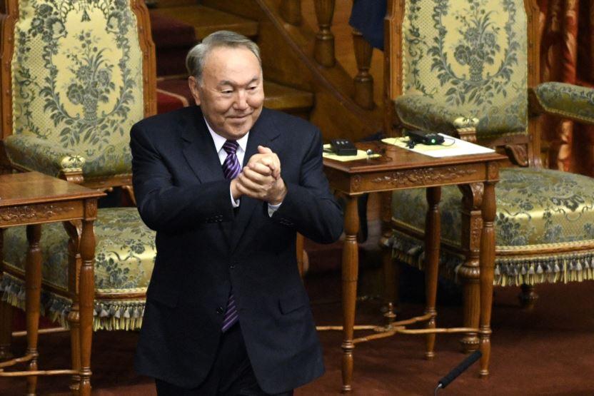 Казахский парламент предложил переименовать столицу страны в честь Назарбаева