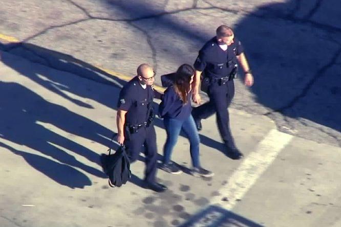 В Лос-Анджелесе 12-летняя ученица открыла стрельбу в школе: Есть пострадавшие