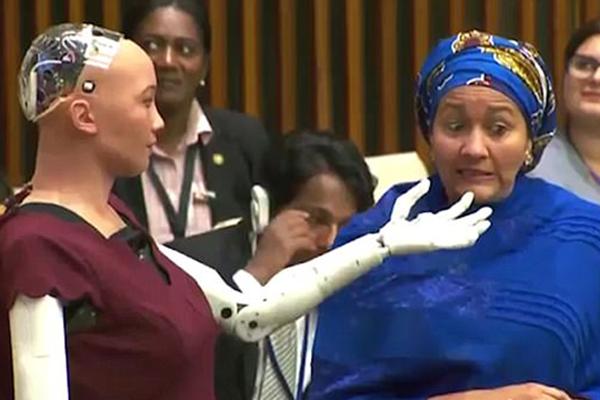 Մարդկությունը ոչնչացնել խոստացած ռոբոտը ելույթ է ունեցել ՄԱԿ-ում