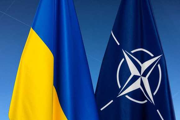 Лидеры НАТО призвали Россию к диалогу с Украиной