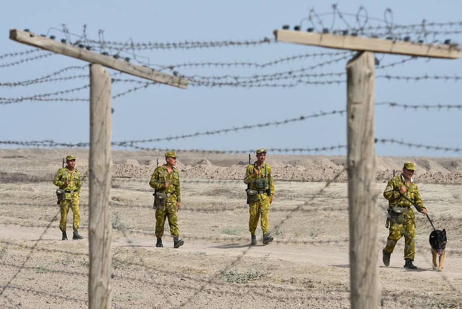 На границе Киргизии с Таджикистаном возобновилась перестрелка