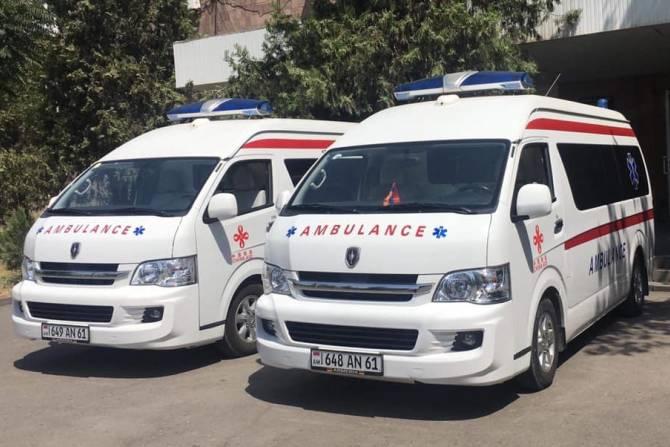 Медицинские учреждения крупных городов Араратской области получили новые машины скорой помощи