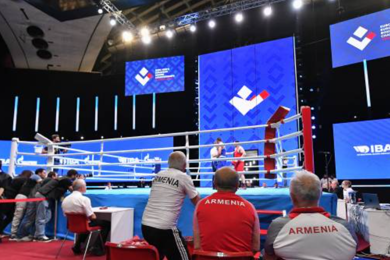 В финале проходящего в Ереване ЧЕ по боксу выступят три армянских боксера 