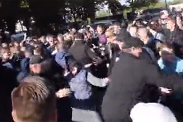 Появилось видео драки сторонников Саакашвили и членов «Автомайдана» в Одессе