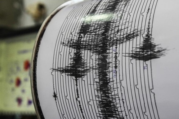 МЧС Армении: В Ереване произошло землетрясение силой 5-6 баллов, сила в эпицентре составила 6-7 баллов