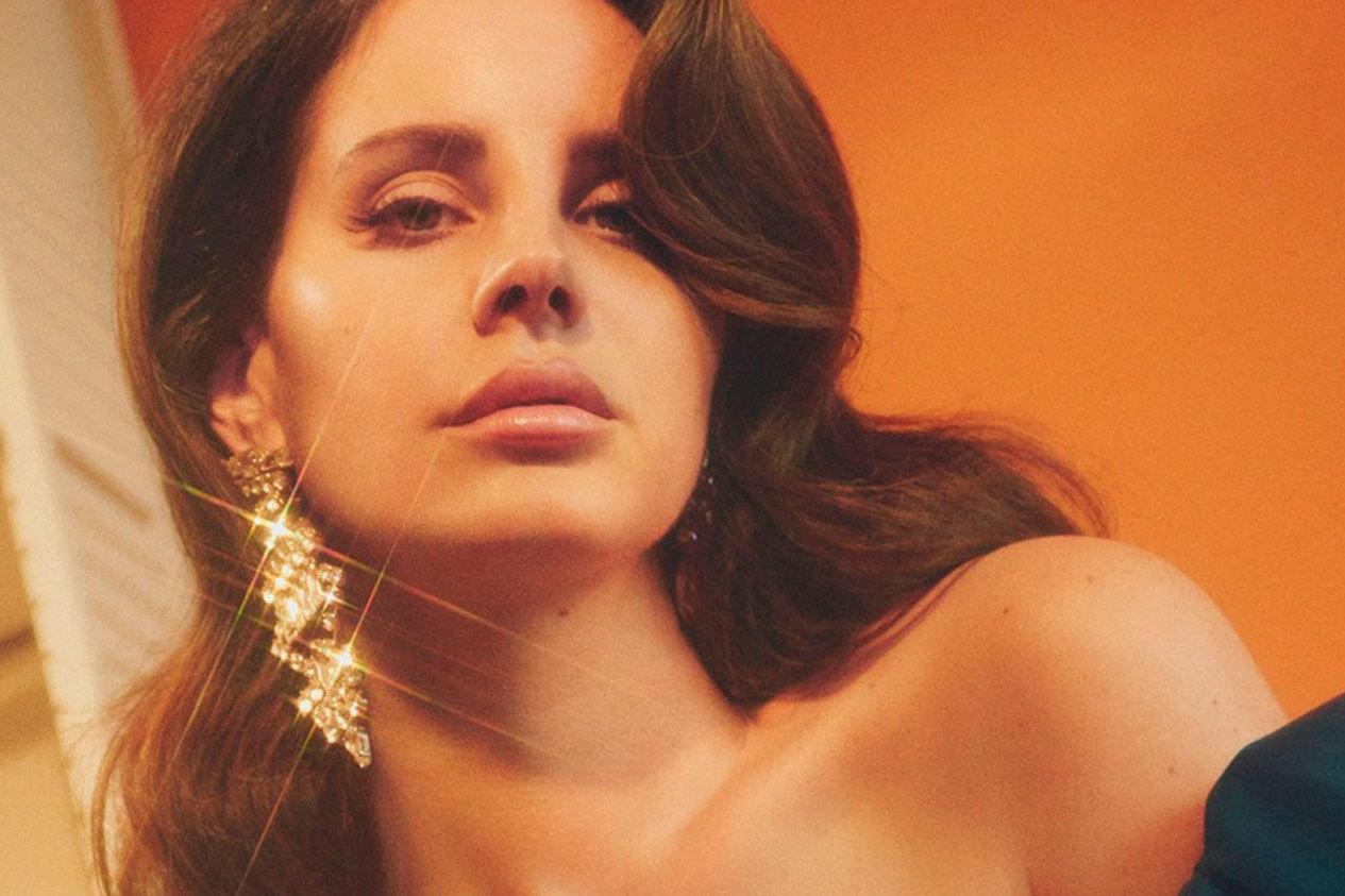 Певица Лана Дель Рей получит награду Billboard Women in Music