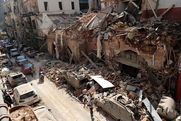 В Бейруте уже 10 дней разбирают завалы: пропавшими без вести после мощного взрыва в порту числятся еще около трех десятков человек