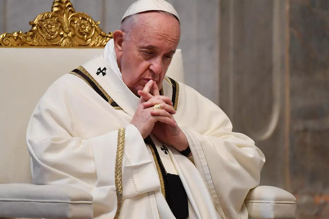 Папа Франциск изменил текст молитвы 