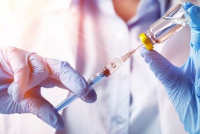 Ученые Оксфорда начинают клинические испытания вакцины на людях