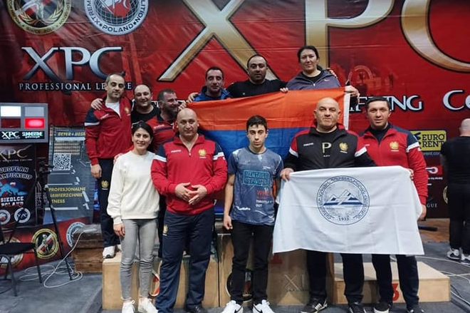 Сборная Армении заняла 2-е место в медальном зачете чемпионата Европы по пауэрлифтингу