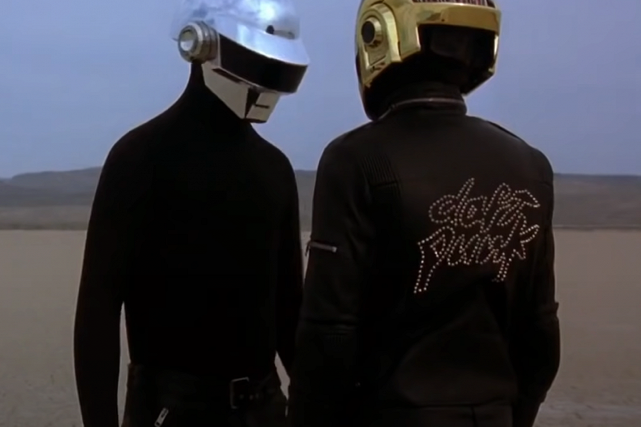 Сооснователь легендарного электронного дуэта Daft Punk Тома Бангальтер в интервью объяснил, почему группа распалась