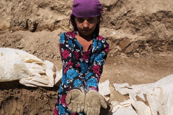 Каждый десятый ребенок в мире вынужден работать: заявление ЮНИСЕФ