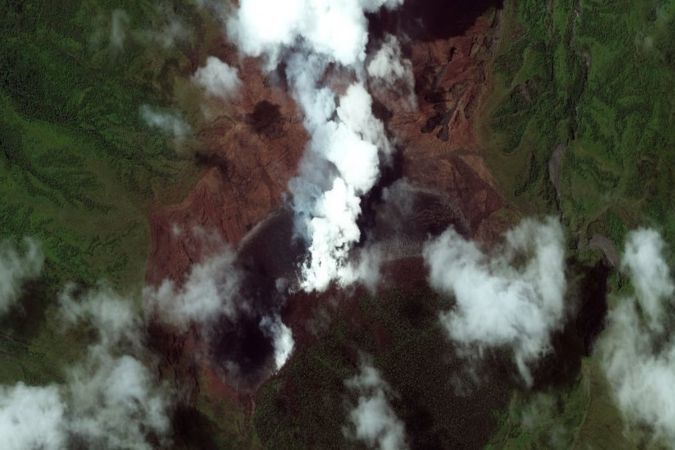 Из-за извержения вулкана на острове Сент-Винсент в Карибском море усугубляется гуманитарная ситуация во всем регионе