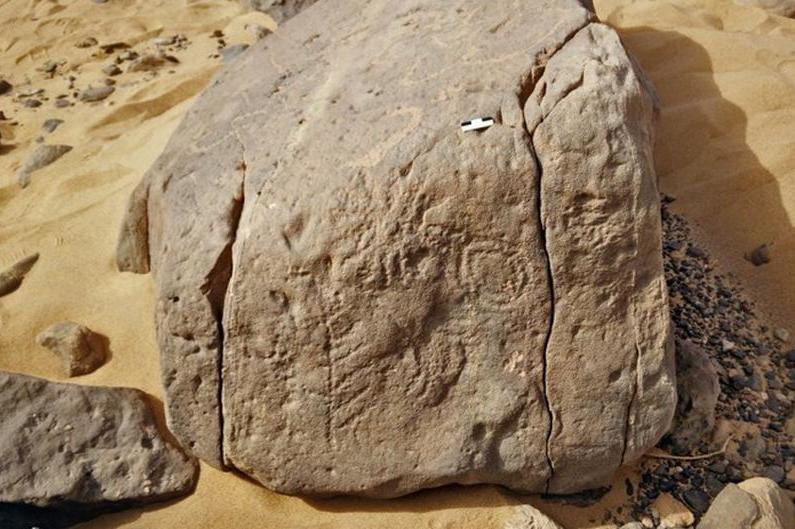 Египтологи расшифровали наскальную надпись, датированную четвертым тысячелетием до н.э: результат оказался настоящей сенсацией