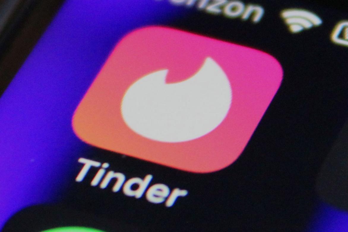 Сервис для онлайн-знакомств Tinder снял свой собственный сериал «с апокалиптической сюжетной линией»