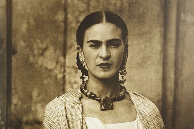 Знаменитый автопортрет Фриды Кало ушел с аукциона за рекордную сумму 