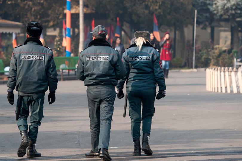 Երևանում ոստիկանները կայցելեն քաղաքացիների բնակարաններ 