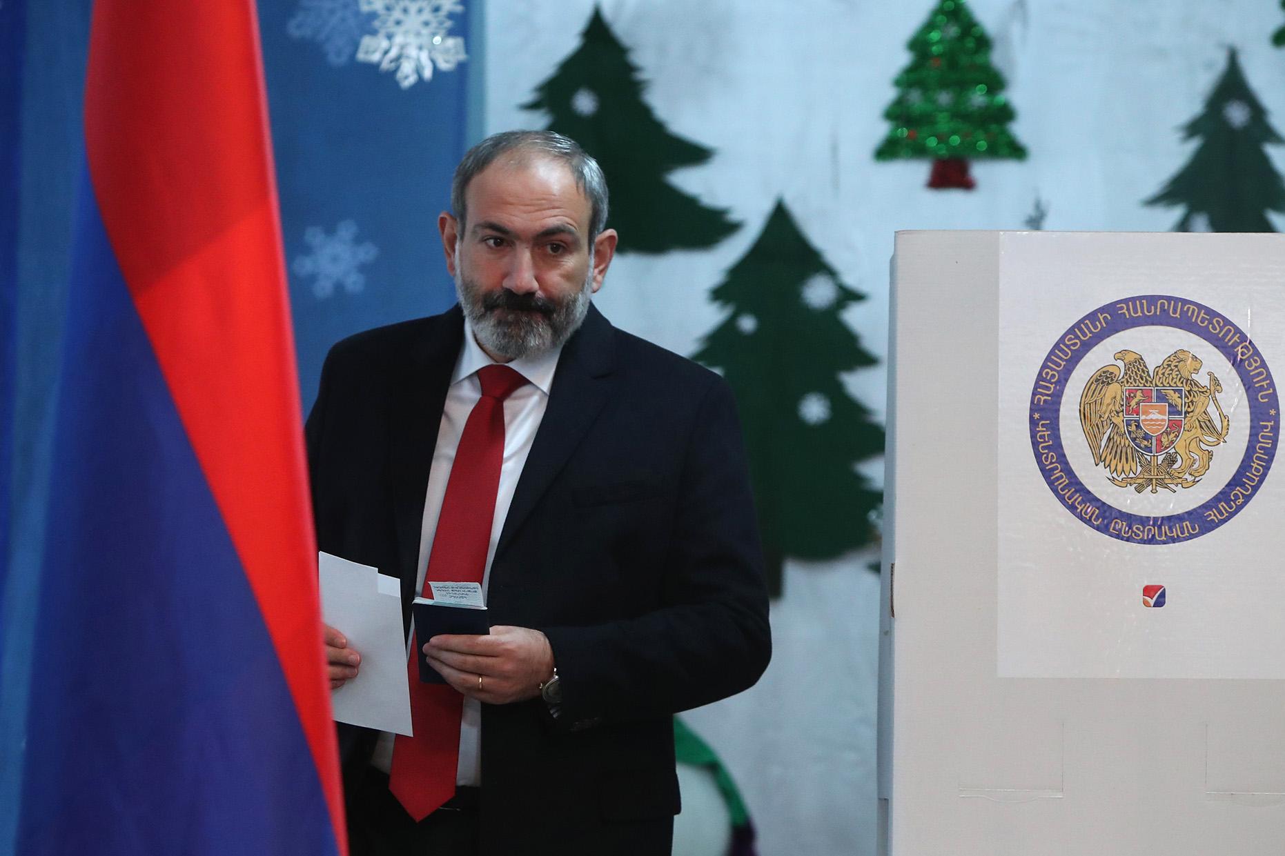 Мировые  СМИ с раннего утра  9 декабря  следят за внеочередными  выборами в Армении