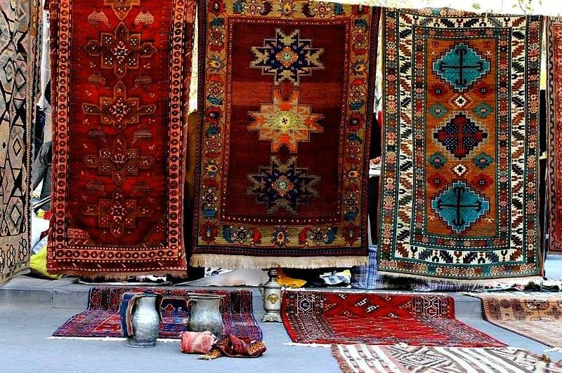 Магическо-культовый характер и символ священного пространства: история армянского ковроделия