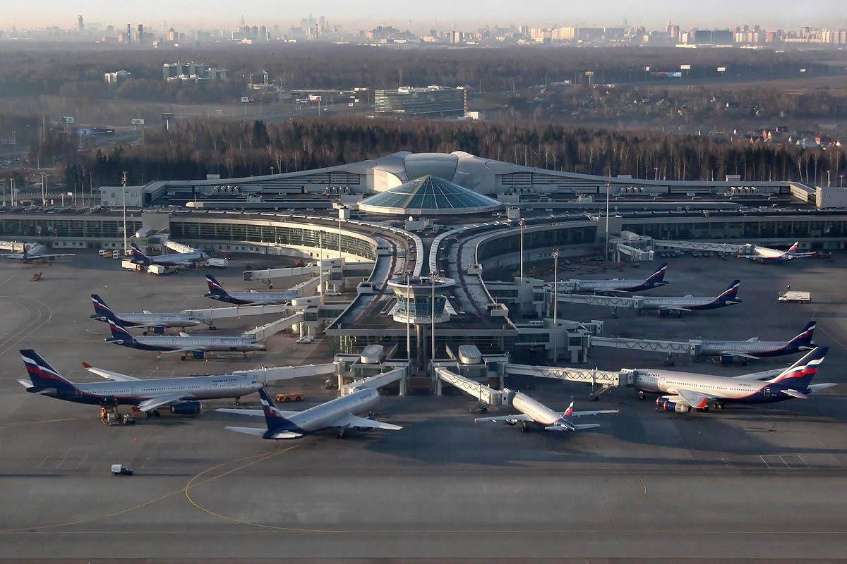 ТАСС: Россия прекратит авиасообщение с другими странами из-за коронавируса