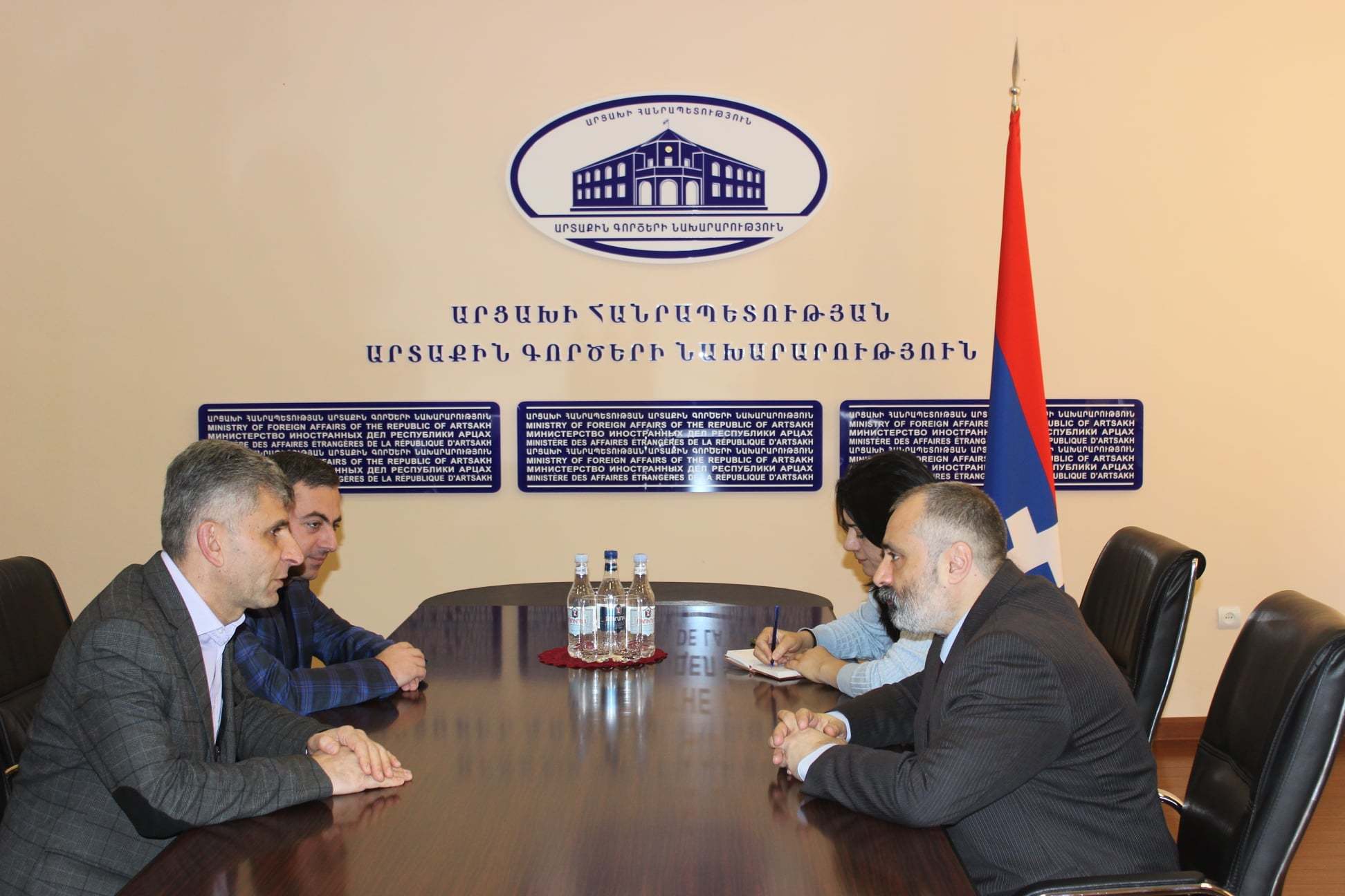 Արցախի արտգործնախարարը հանդիպել է ՀՅԴ-ականներին