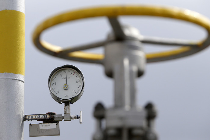 Цена газа в Европе рухнула до 800 долларов за 1 тыс. кубометров