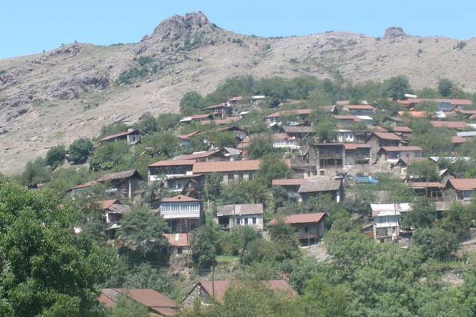 Վարդաշատի իր տանը մնացած 80-ամյա կինը սպանվել է ադրբեջանական զինվորների կողմից. Արցախի ՄԻՊ
