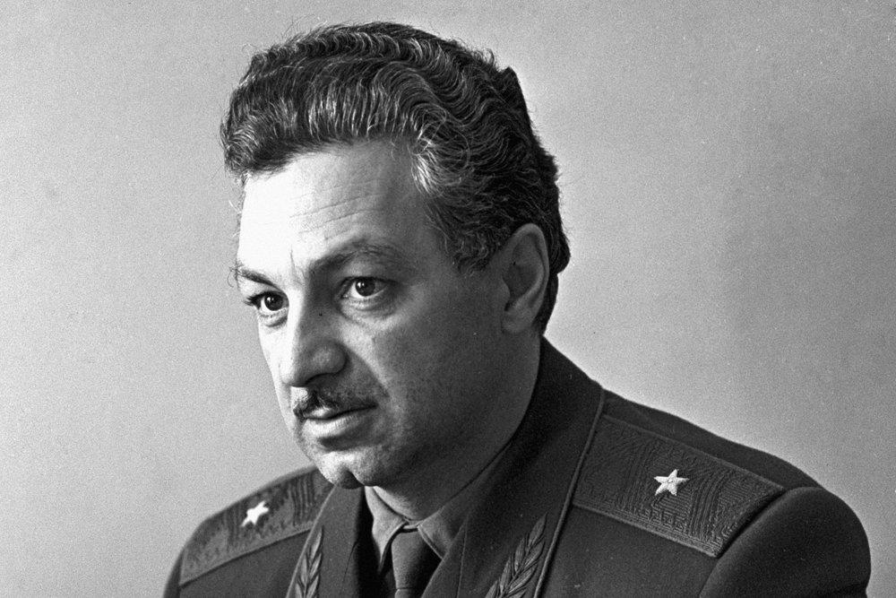 Скончался известный летчик-испытатель Степан Микоян