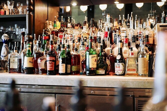 Карантин обвинили в усугублении алкогольной зависимости