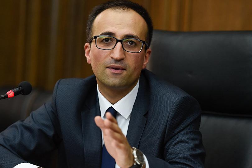Минздрав хочет оставить на балансе государства два крупных медицинских центра Армении: второе чтение
