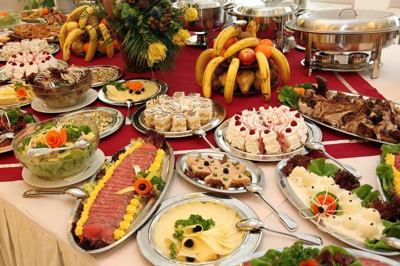 Во избежание пищевых отравлений: советы Министерства здравоохранения РА о том, как питаться в праздничные дни 