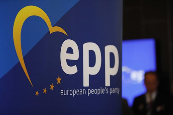 Европейская народная партия призвала власти Армении обратиться в Венецианскую комиссию