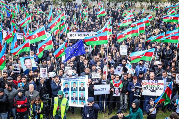 «Нет семейной власти!» — Оппозиция Азербайджана проведет 9 апреля митинг