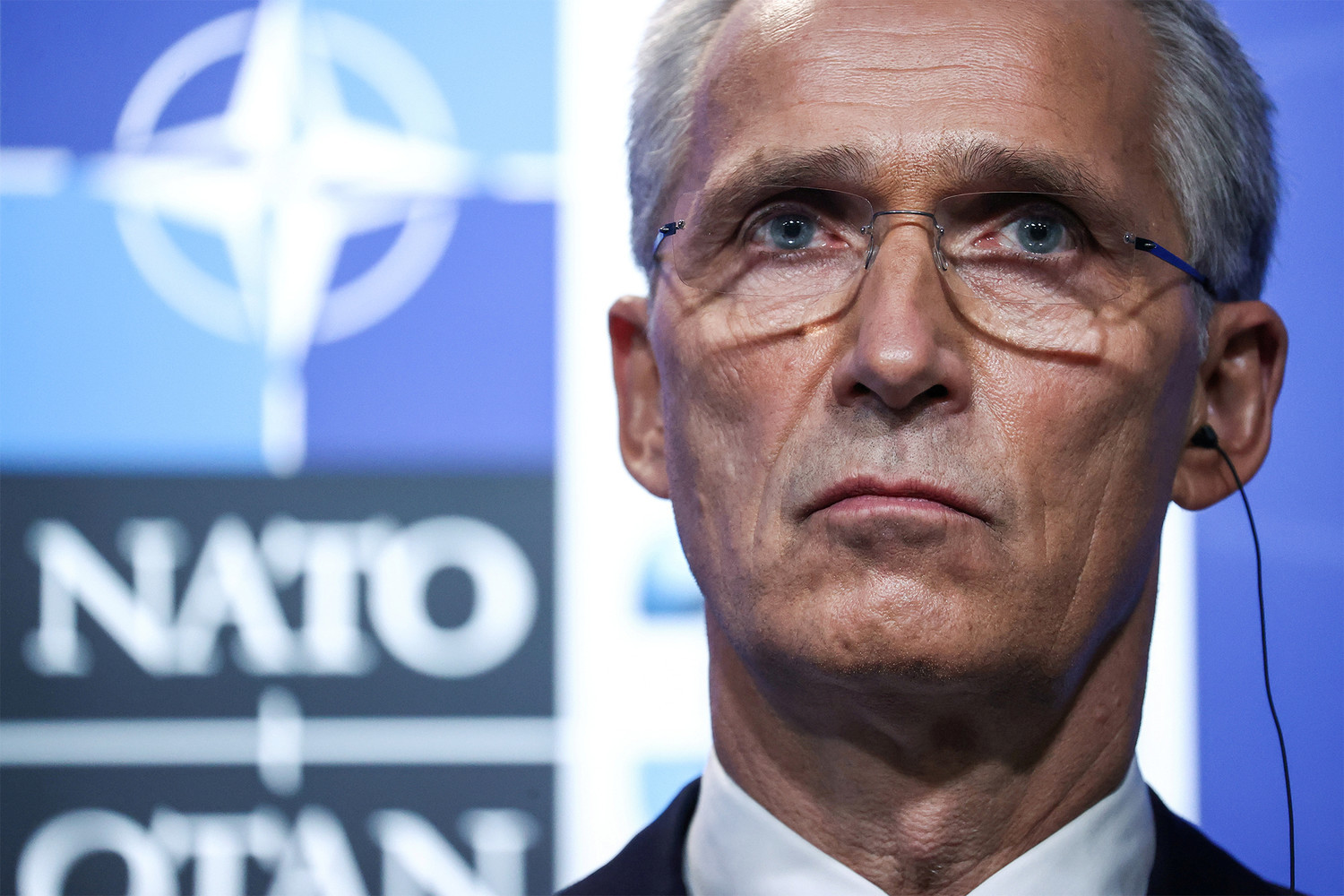 Генсек НАТО выступил против создания единой армии ЕС