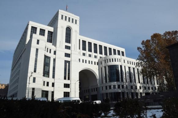 Ереван не строит двусторонние связи в ущерб третьим странам: МИД РА – Карасину