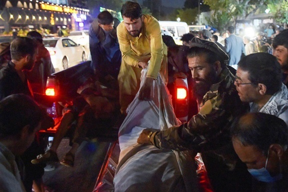 В результате терактов в Кабуле погибли 200 афганцев