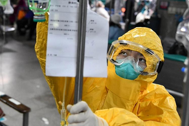 Китайские врачи нашли препарат, который уничтожает коронавирус за четыре дня: он может быть одобрен уже к маю