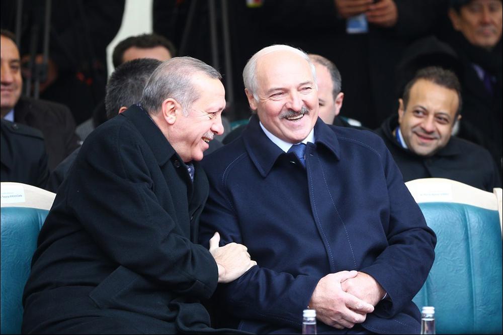 Лукашенко: я называю Эрдогана другом, он меня братом