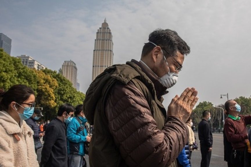 ВОЗ предупредила об угрозе «разрушительного» повторного всплеска COVID-19