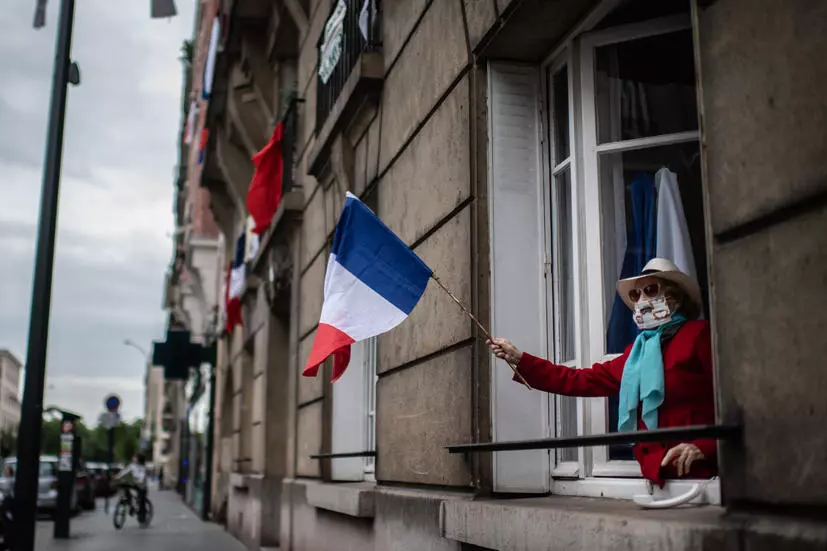 Во Франции уже почти полностью сняты карантинные меры: эпидемия продолжает спад