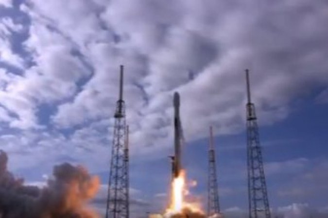 SpaceX Илона Маска осуществила самый массовый запуск в истории космонавтики