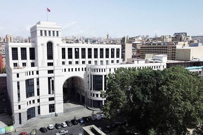 МИД Армении не комментирует сведения об отставках заместителей министров иностранных дел