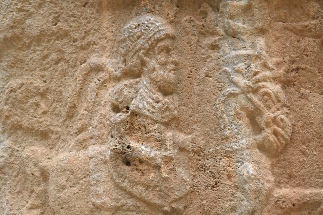 На севере Ирана во время захоронения жертв коронавируса случайно обнаружили могилу парфянского воина 