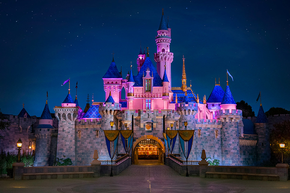 Студия Disney выпустит фильм о Уолте Диснее и создании тематического парка Диснейленд в Калифорнии