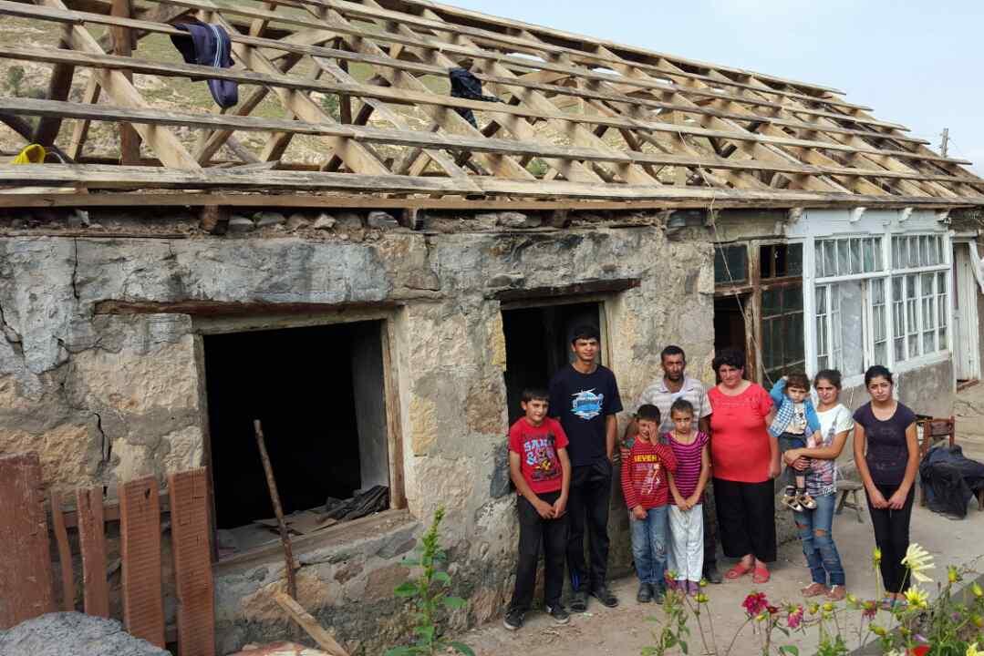 «Ձեռք մեկնիր եղբորդ»․ Գուգարաց թեմի առաջնորդի ջանքերով բնակարանամուտ է տոնել 25-րդ ընտանիքը