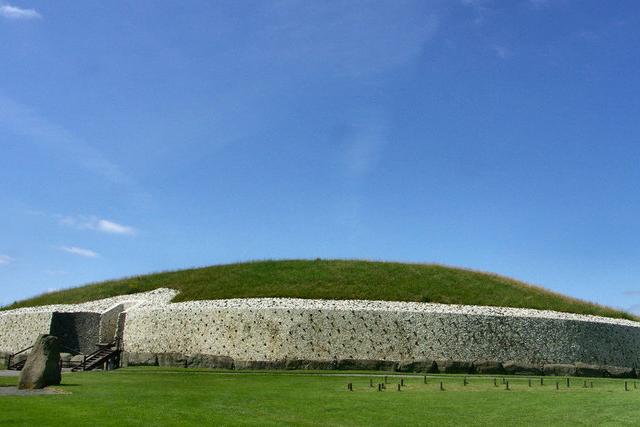 В Ирландии найдено около четырех десятков неолитических памятников