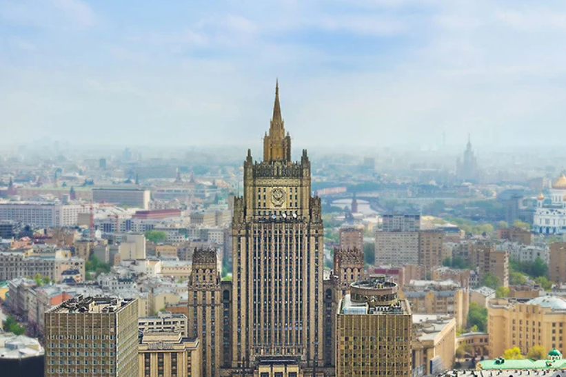 МИД РФ: Лачинский коридор находится под контролем российских миротворцев
